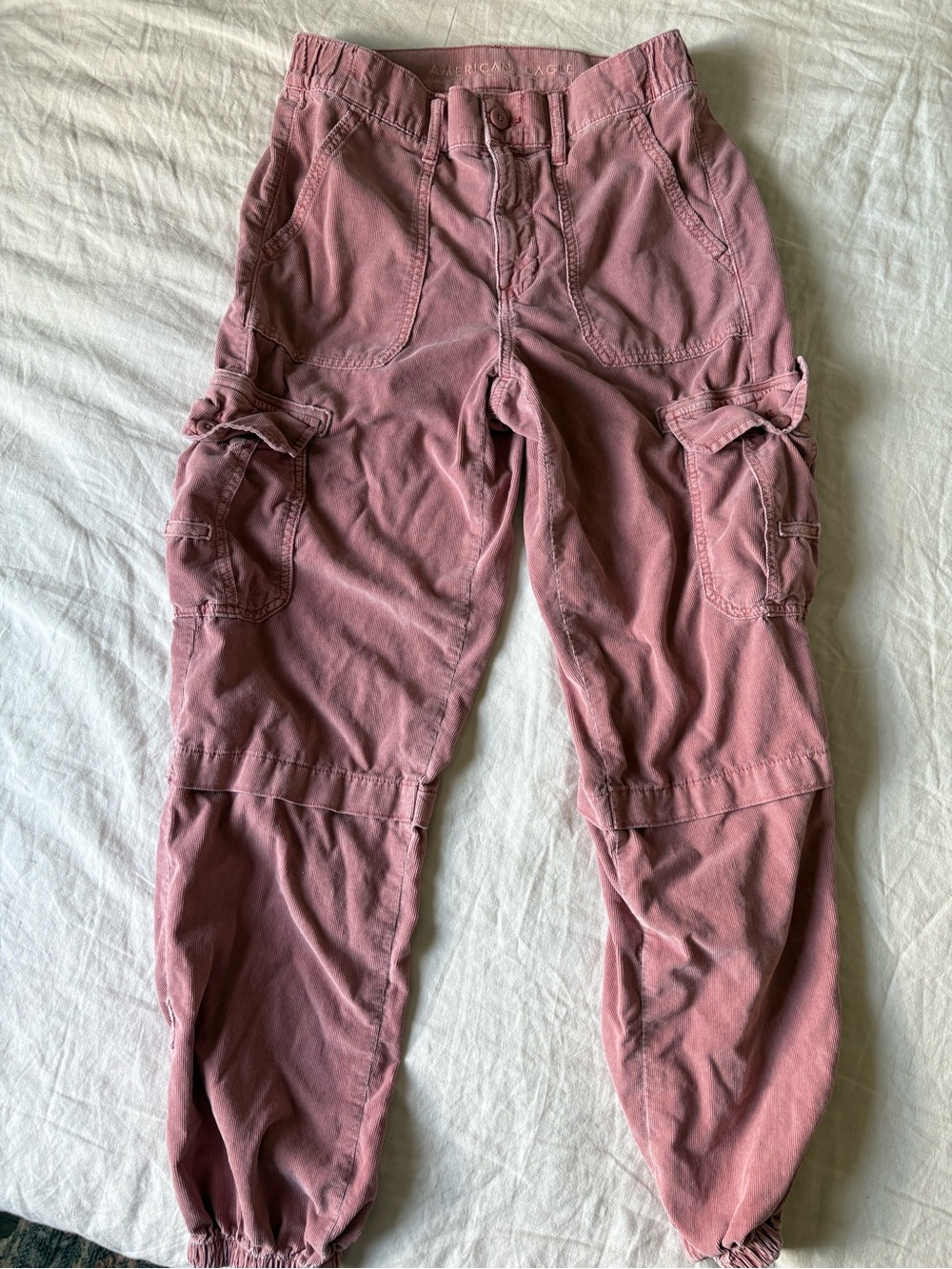 American Eagle Outfitters Cargo Joggers - Dusty Rose